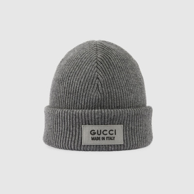 GUCCI Knit wool hat with patch outlook