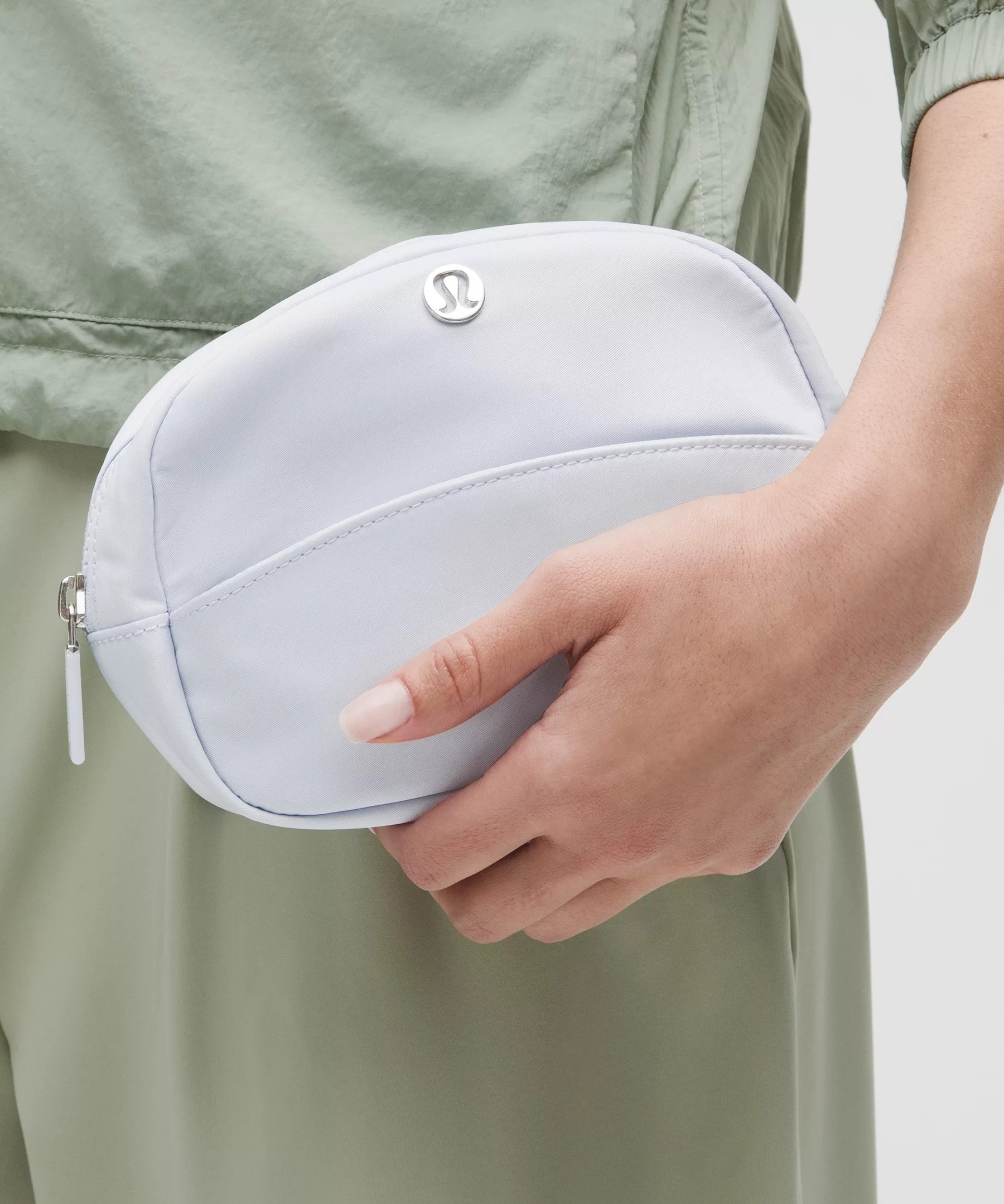 City Essentials Pouch *Mini 2L - 2