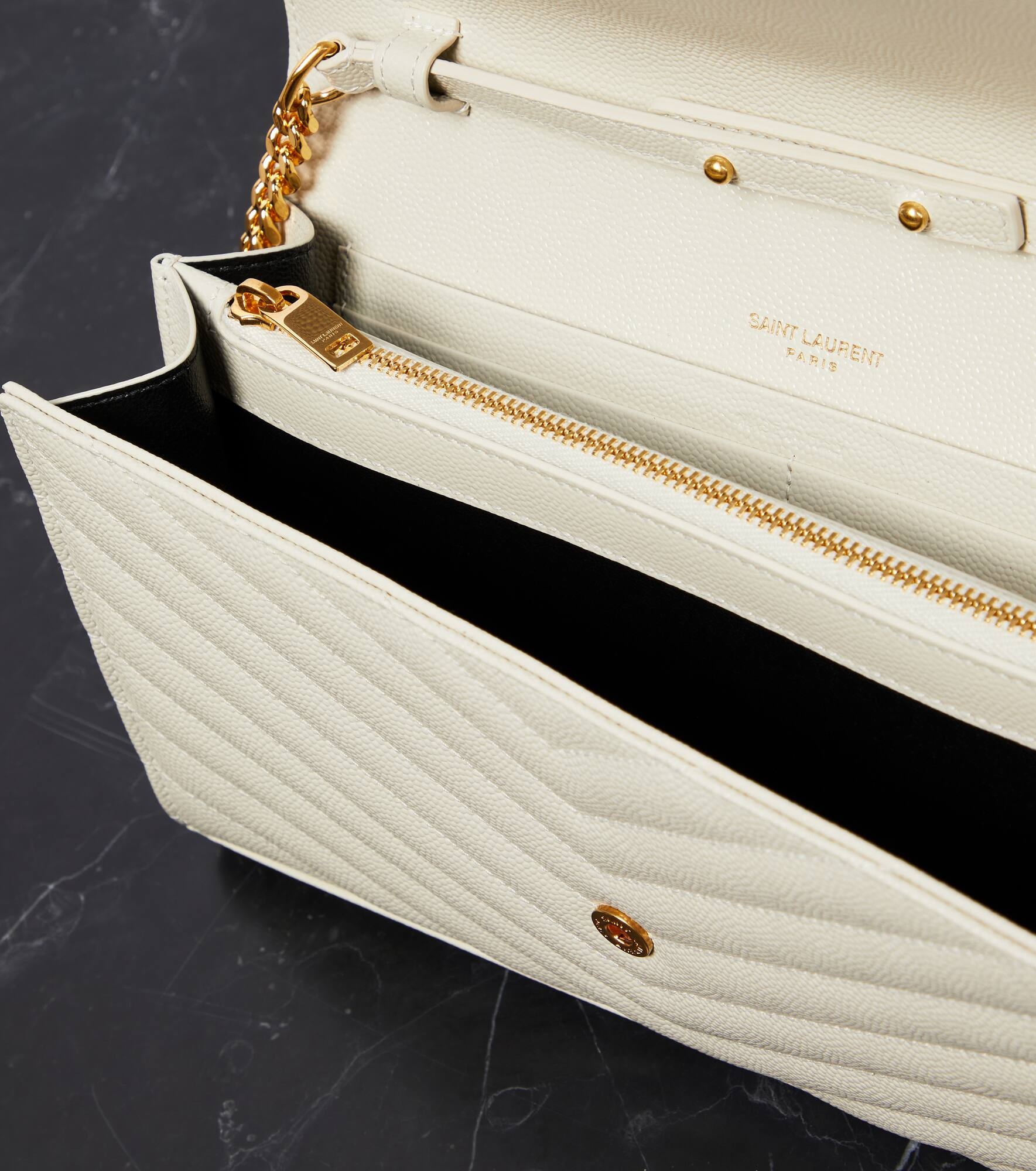 Cassandre matelassé leather wallet on chain - 3
