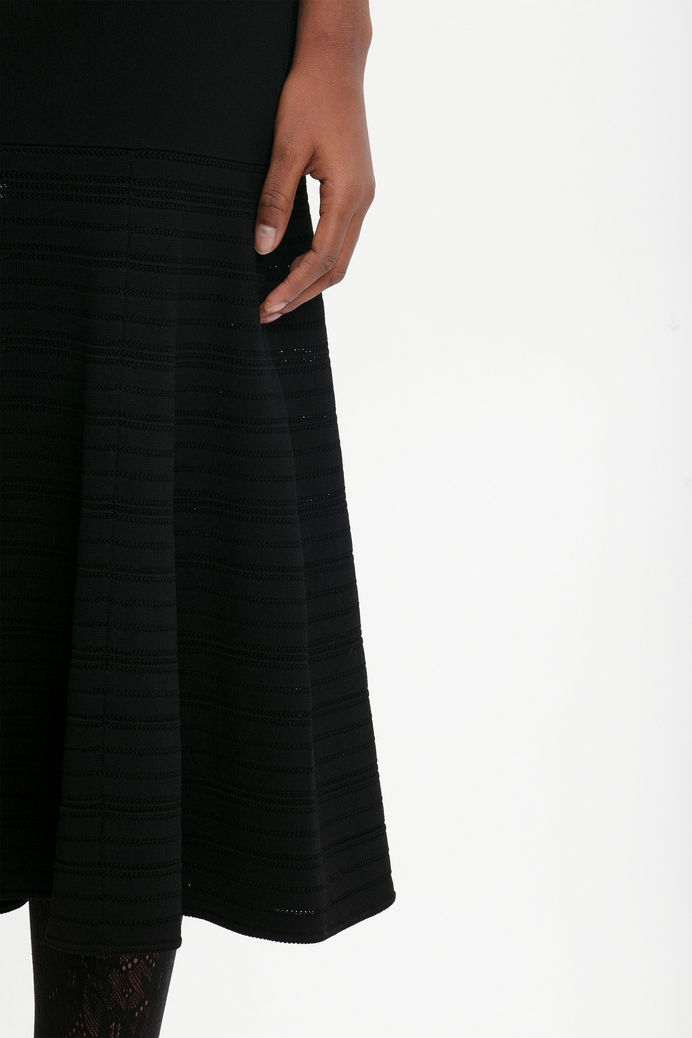Fit And Flare Midi Skirt In Black - 5