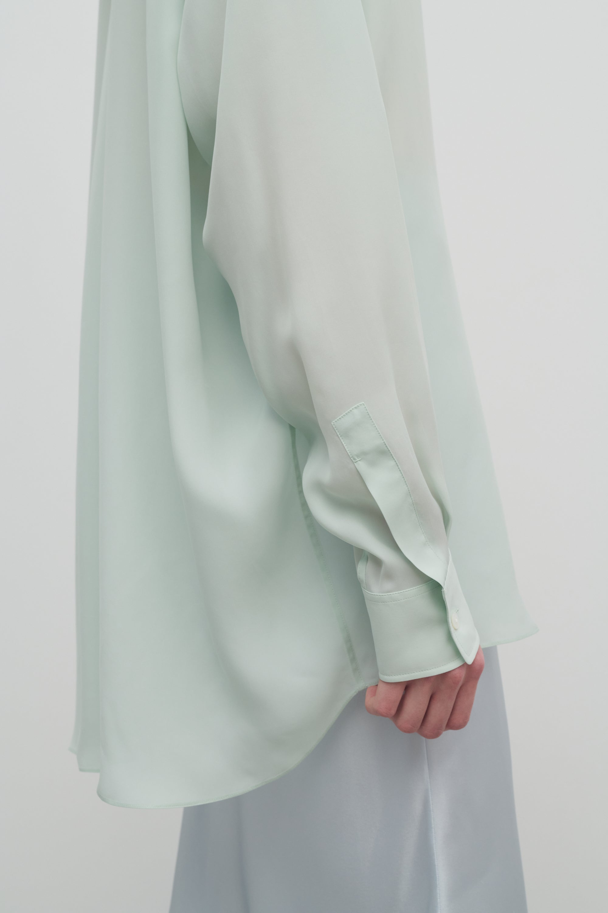 Caster Shirt in Cupro - 6