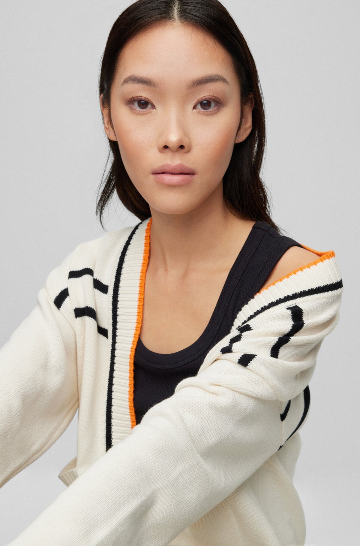 SCOOP-NECK TOP WITH LOGO EMBROIDERY - 5
