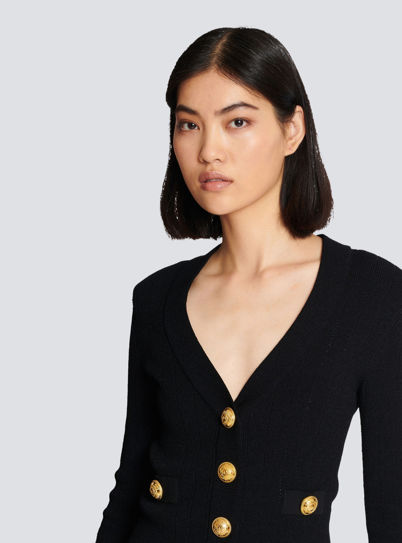 Buttoned knit cardigan 7