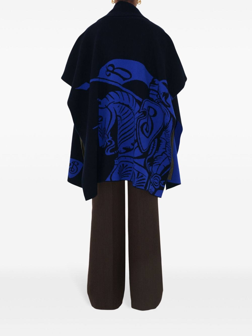 Equestrian Knight Design cape - 4