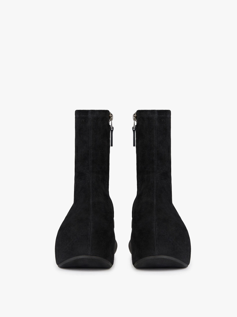 G CLOG ANKLE BOOTS IN SUEDE 2