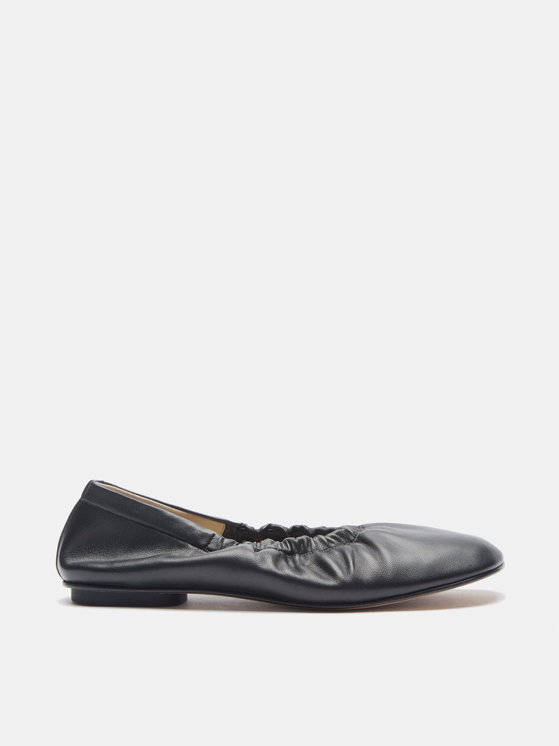 Mica Flat / Black Leather 1