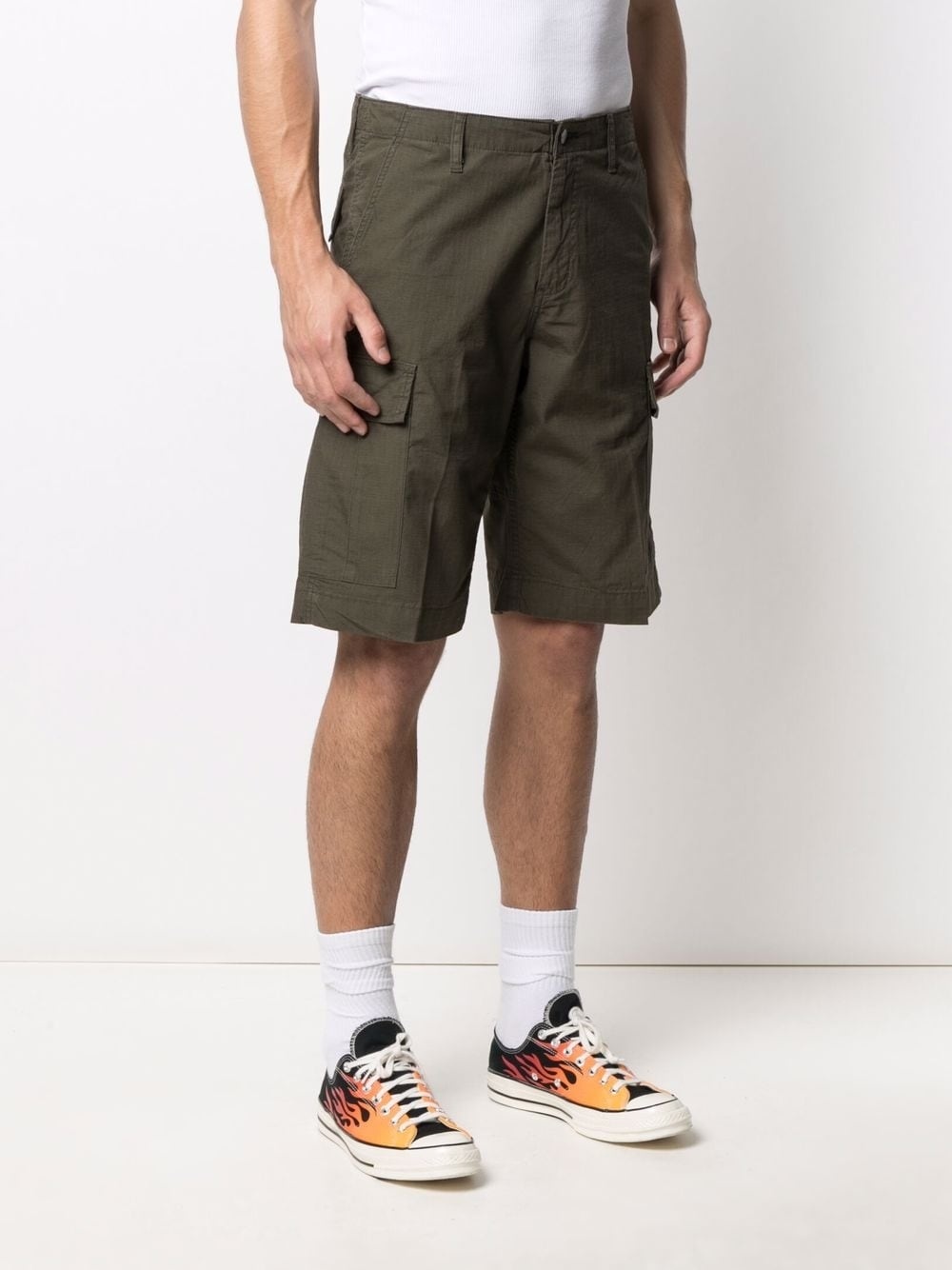 regular-fit cargo shorts - 3