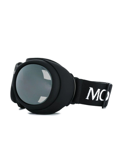 Moncler mirrored goggles outlook