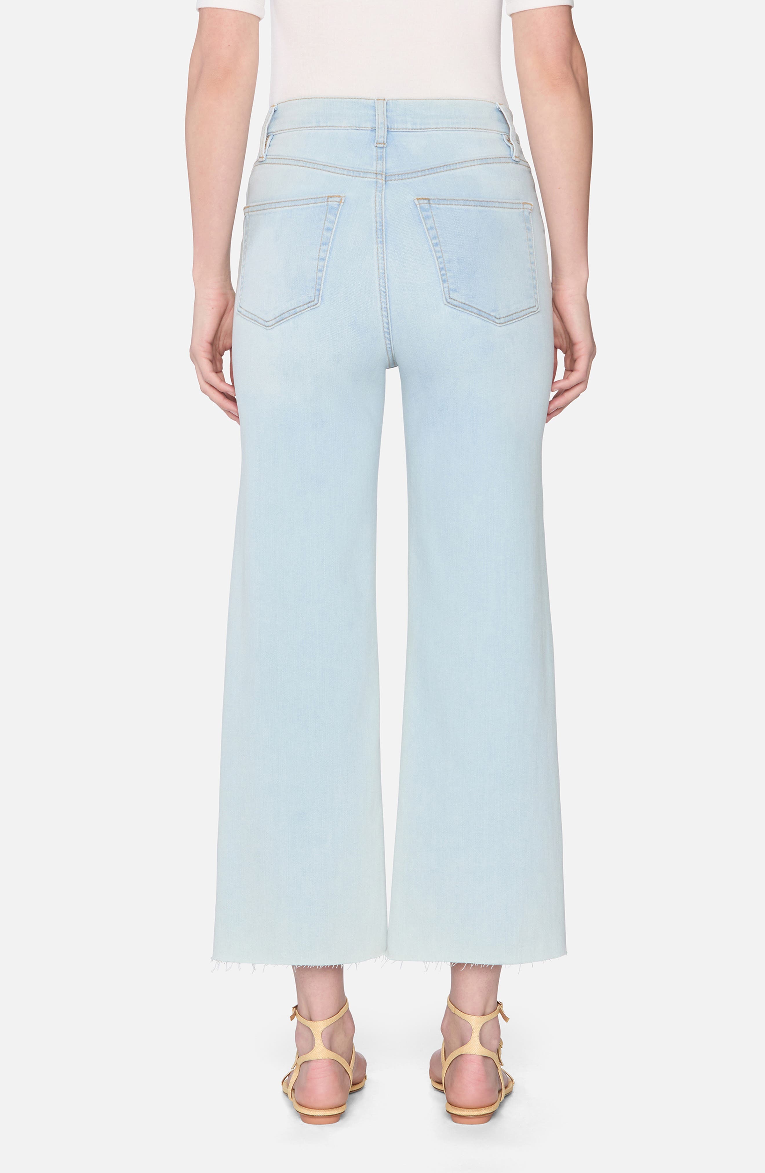 FRAME The Anchor Patch Pocket Jeans in Float Raw Fray at Nordstrom - 2