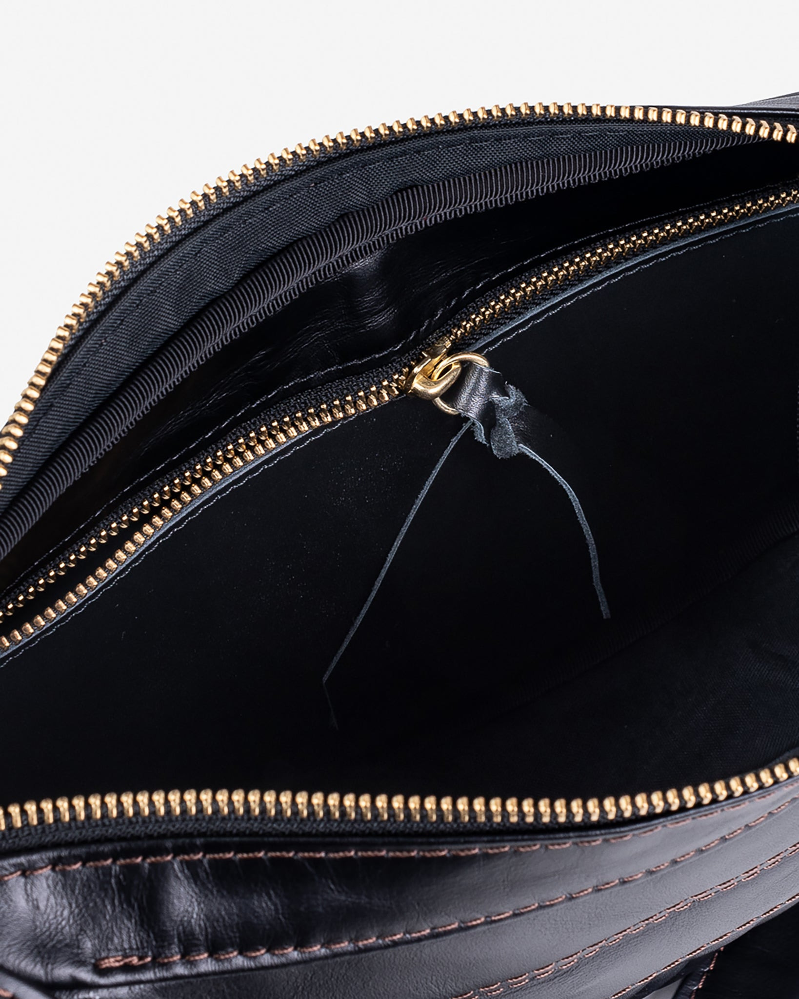 IHE-42 Leather Diamond Stitched Shoulder Bag - Black - 17