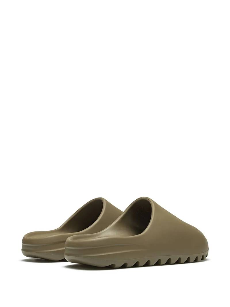Yeezy slides 3