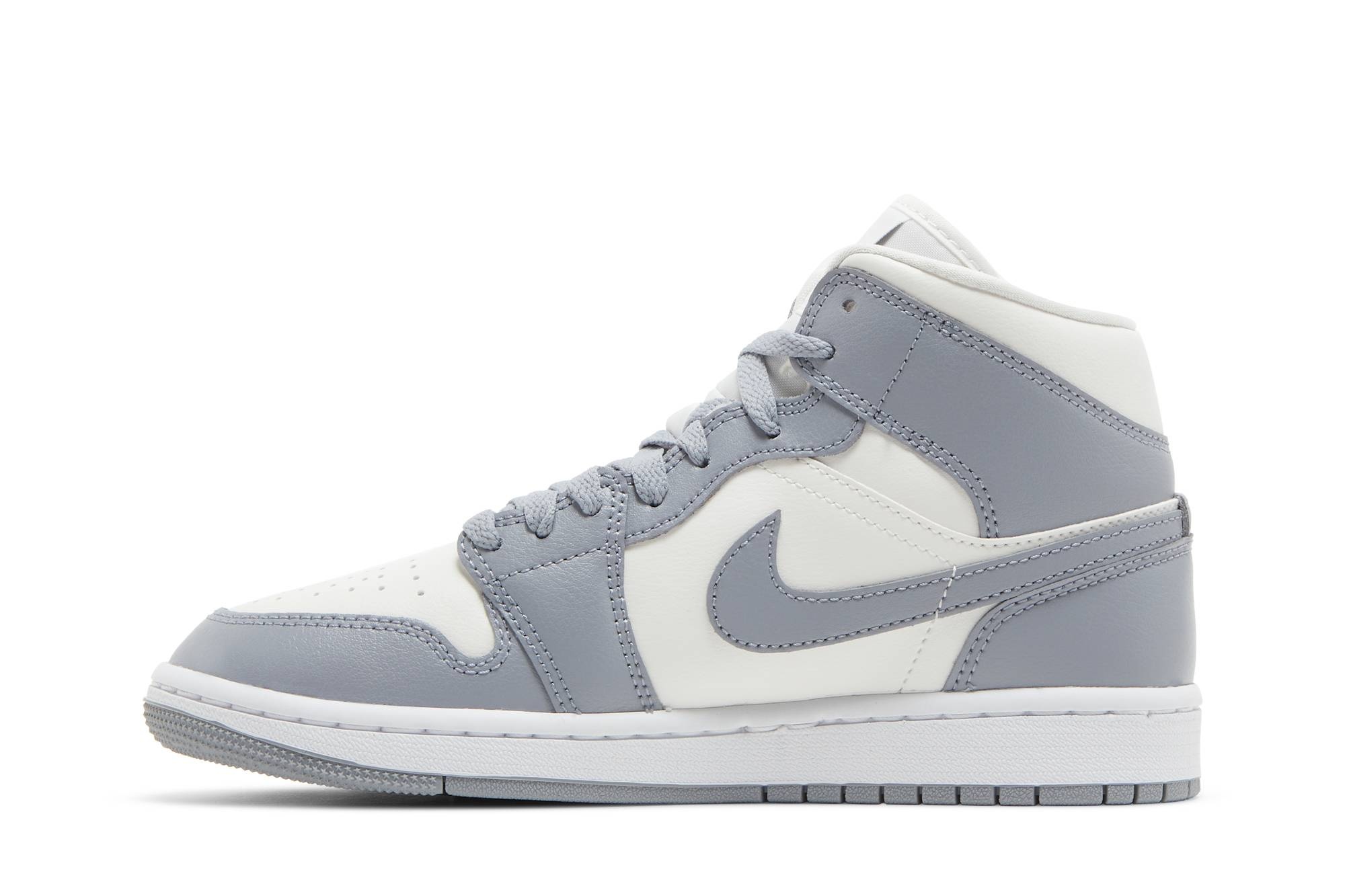 Wmns Air Jordan 1 Mid 'Stealth' - 3