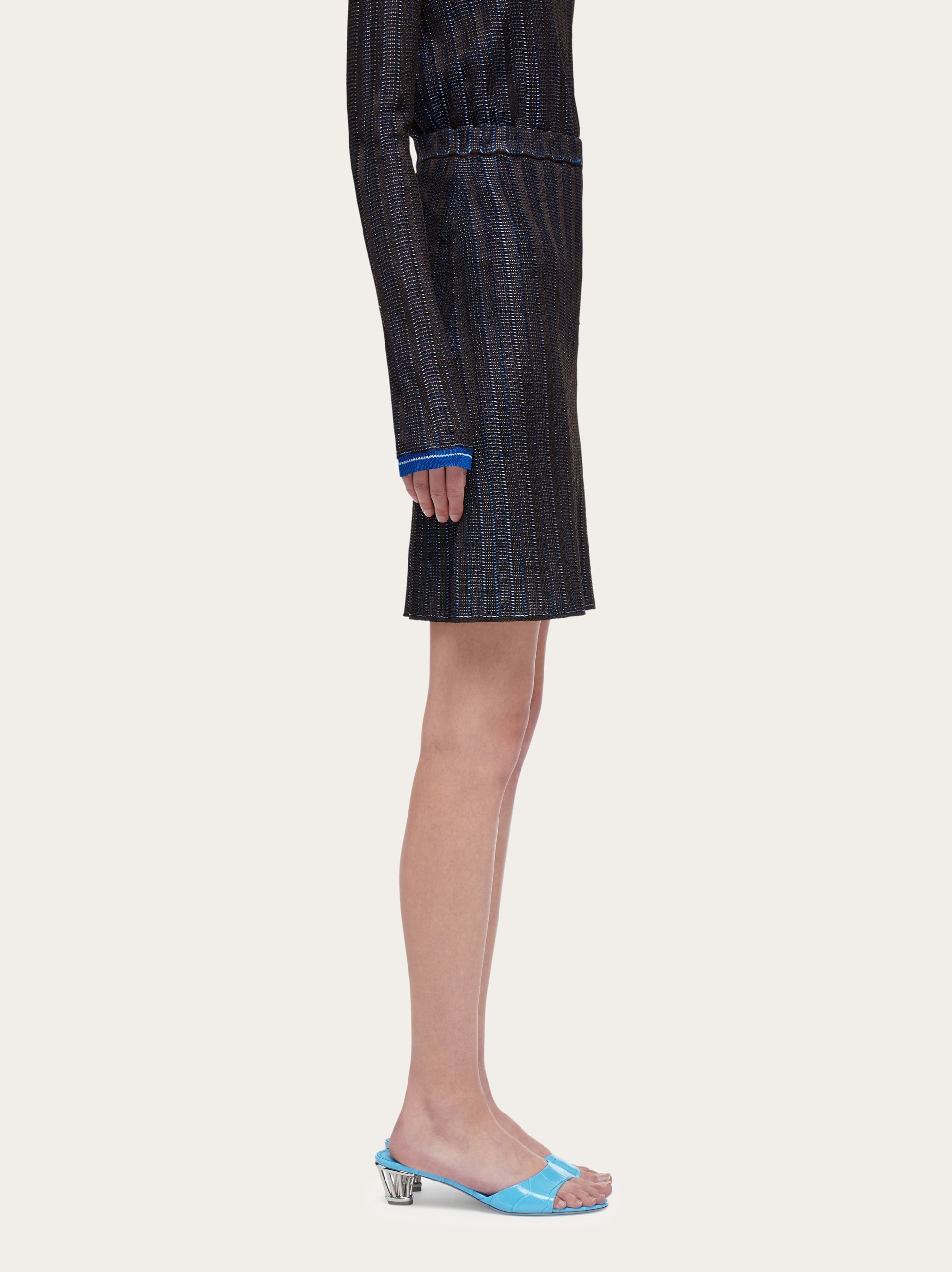 Knitted mini skirt - 3