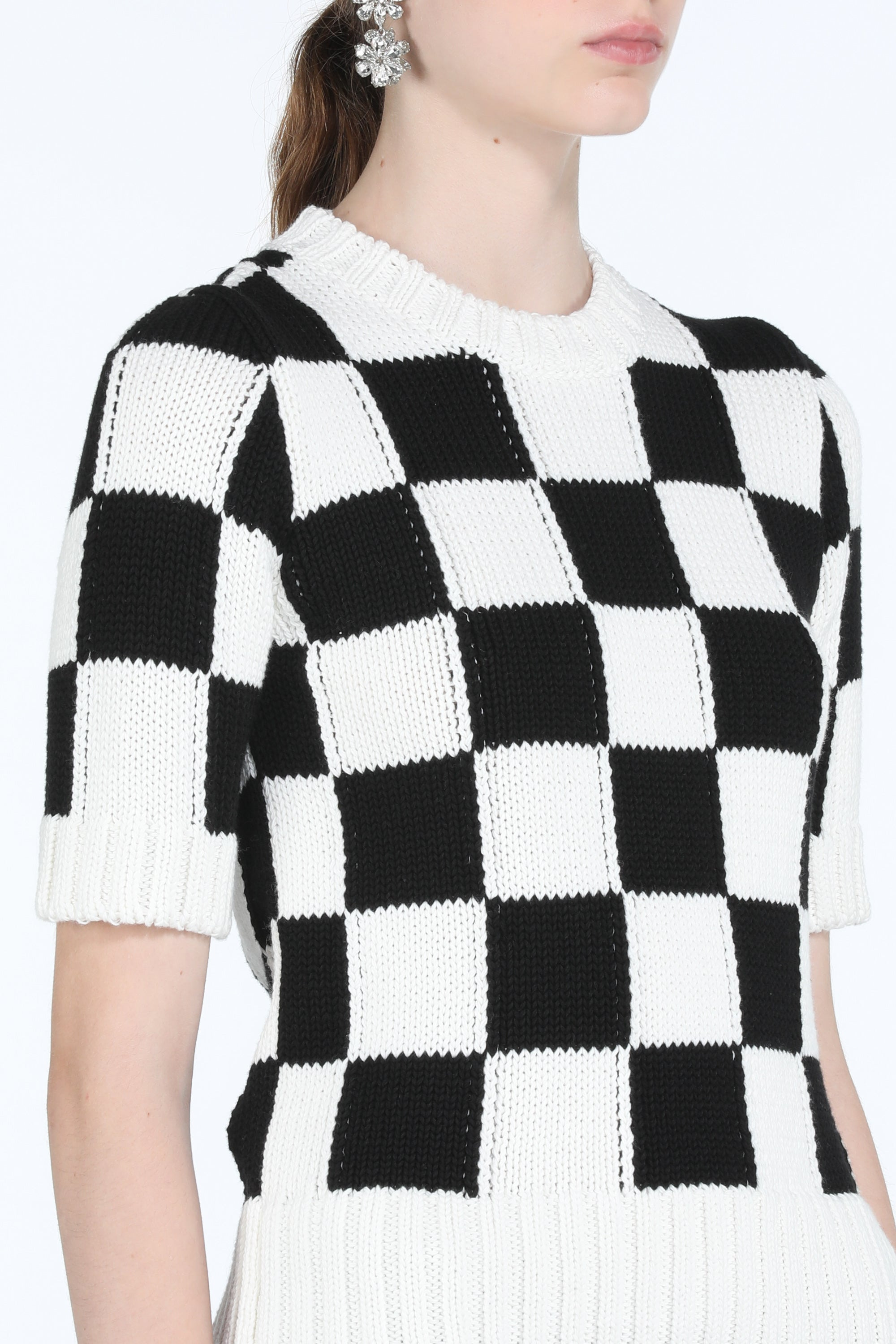 CHECKERED CREW-NECK KNIT TOP - 5