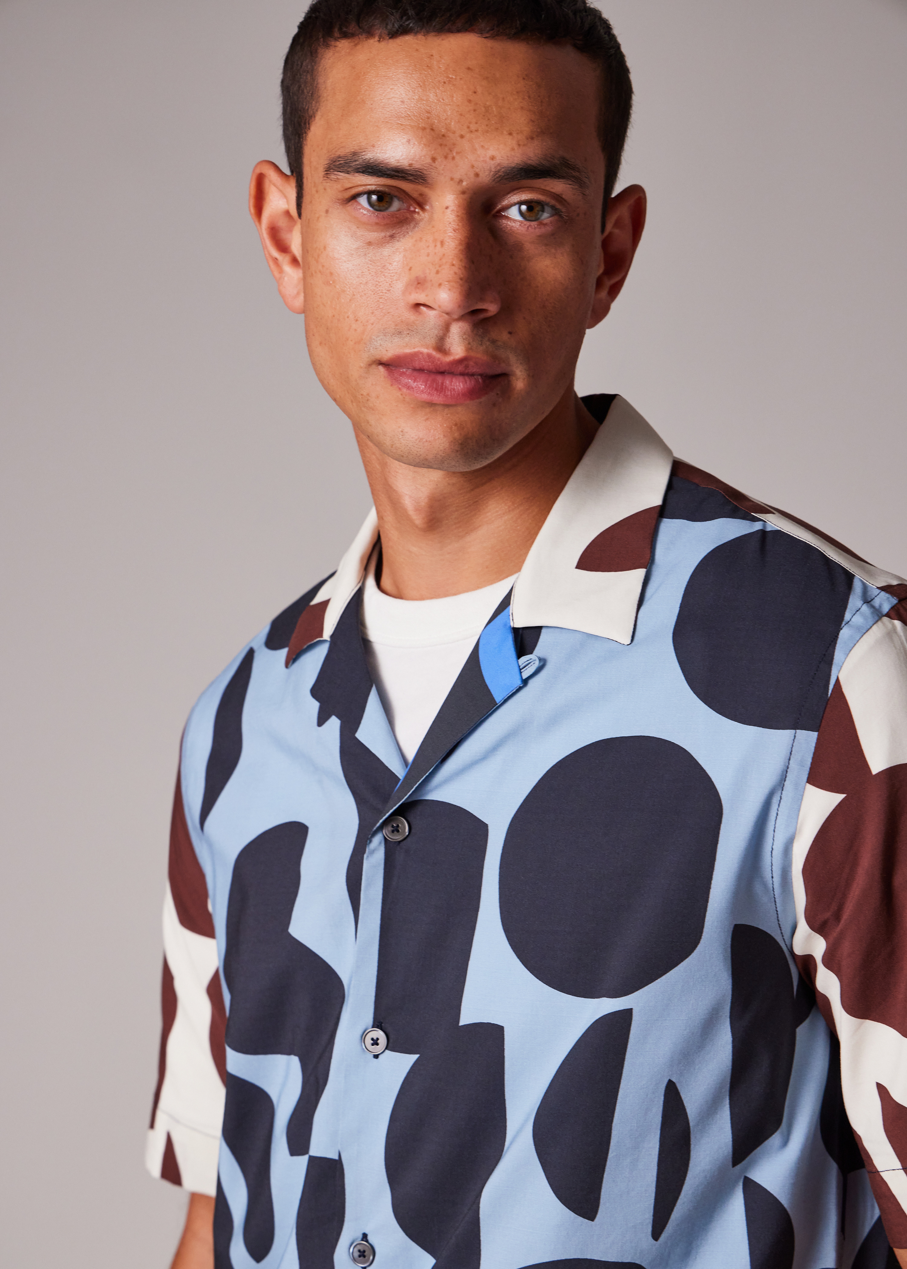 Blue 'Cut-Up Dots' Print Short-Sleeve Shirt - 3