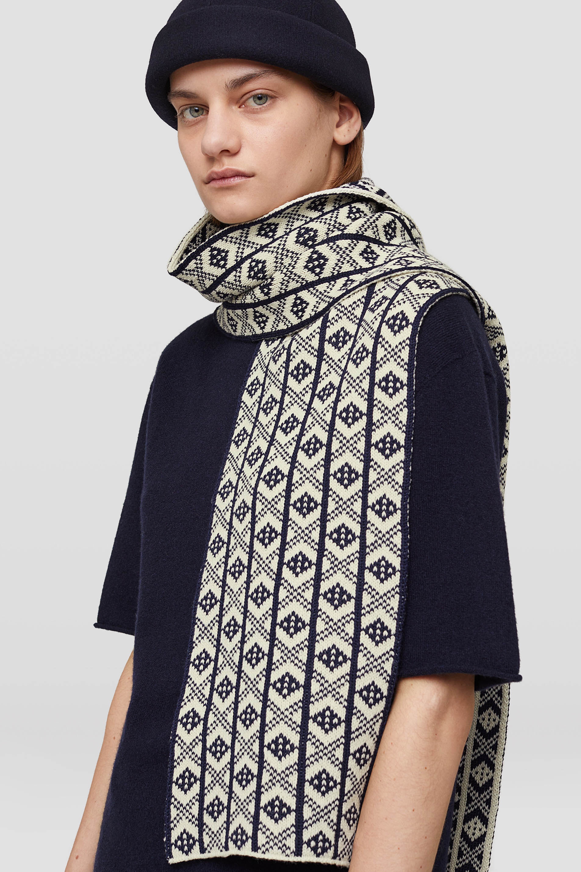 Jacquard Scarf - 3