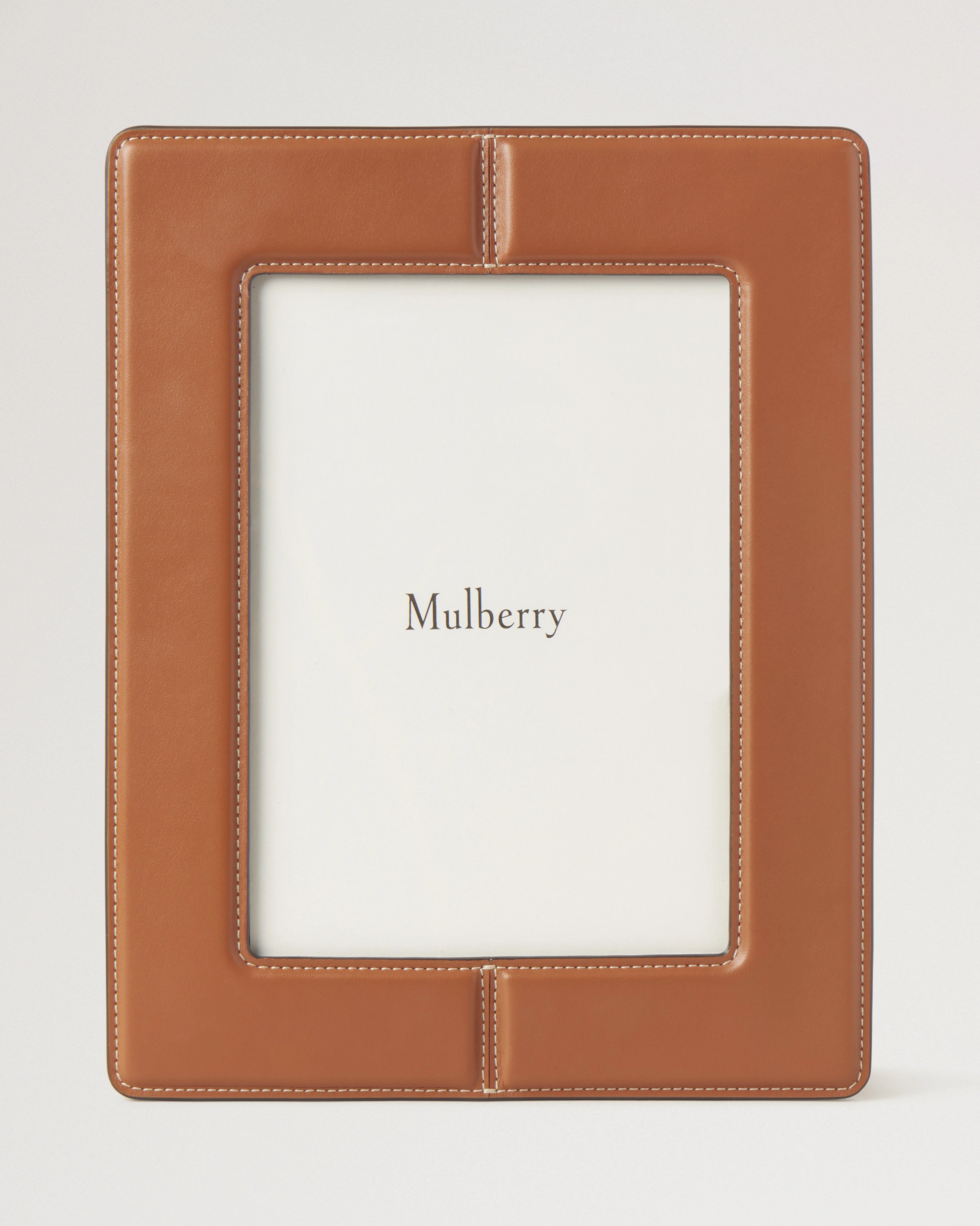 Photo Frame - Large
Vintage Oak Nappa - 1