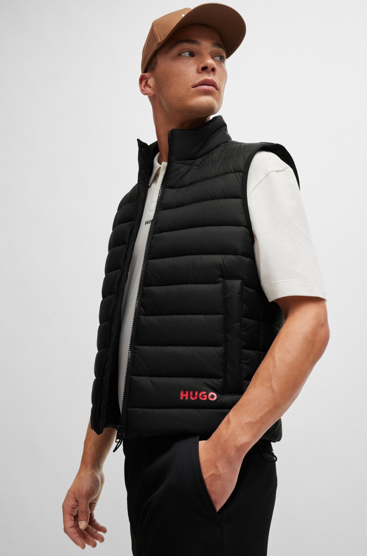 WATER-REPELLENT SLIM-FIT GILET WITH LOGO DETAIL - 6