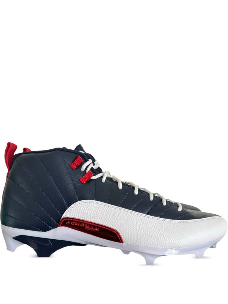 12Alpha 3 PE cleats 1