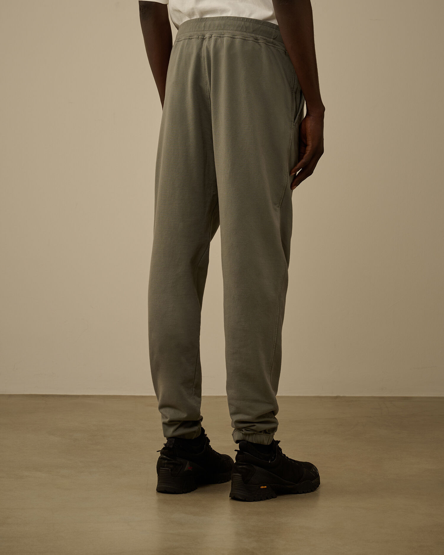 Light Fleece Lens Sweatpants - 4