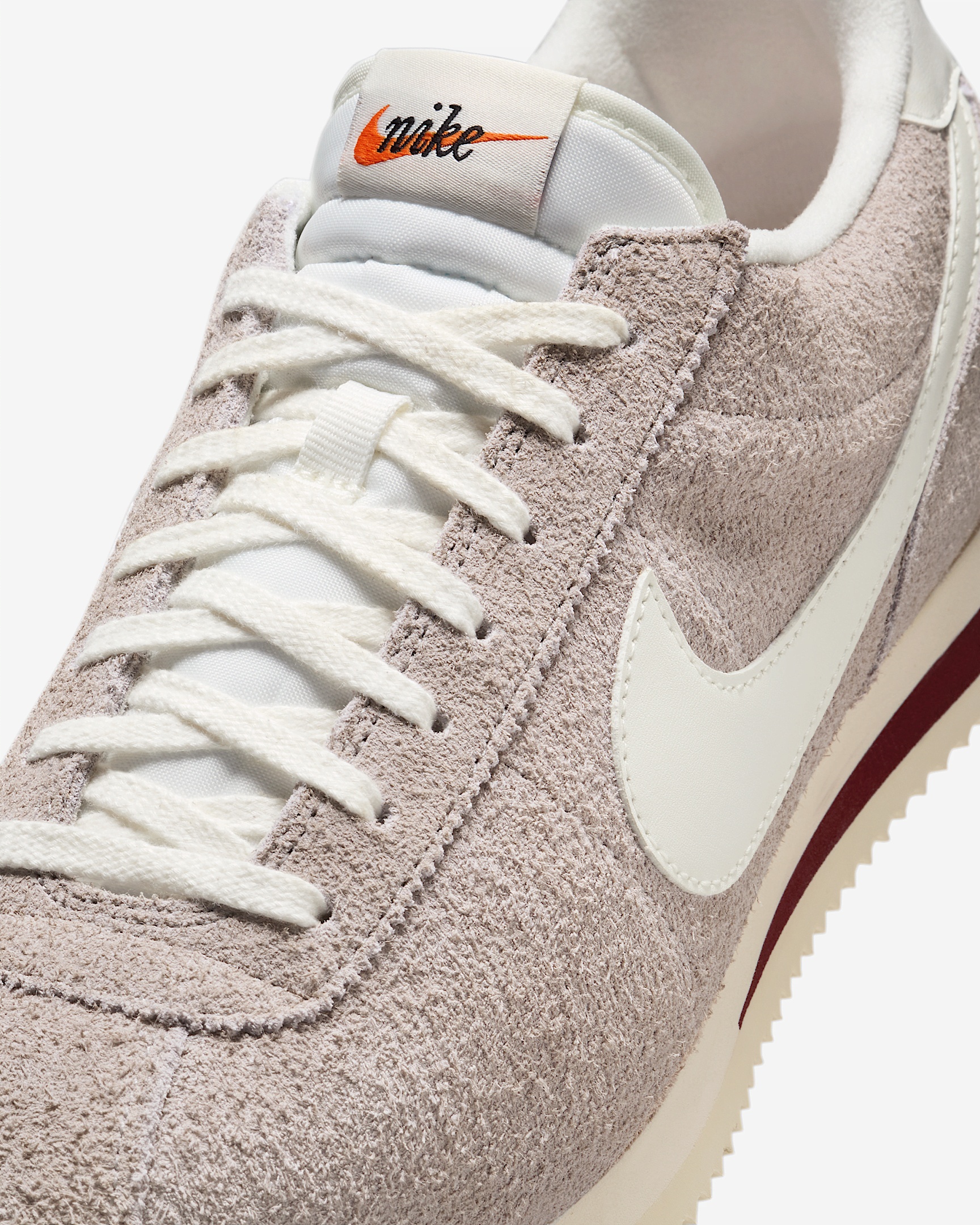 Nike Cortez SE Suede Men's Shoes - 7