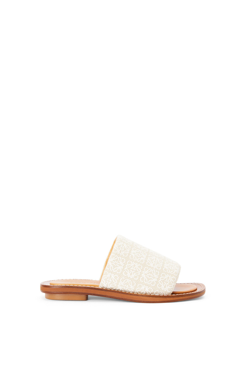 Slide in Anagram jacquard and calfskin 1