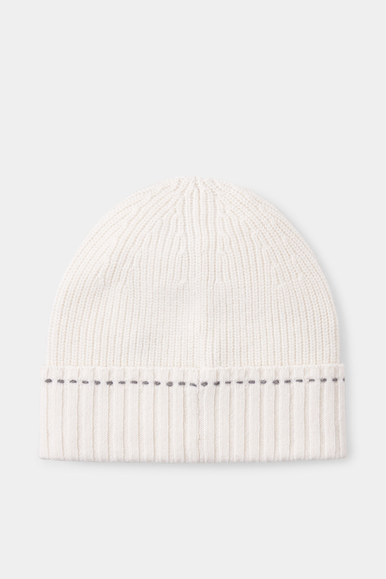 Moulan knitted hat in Cream - 2
