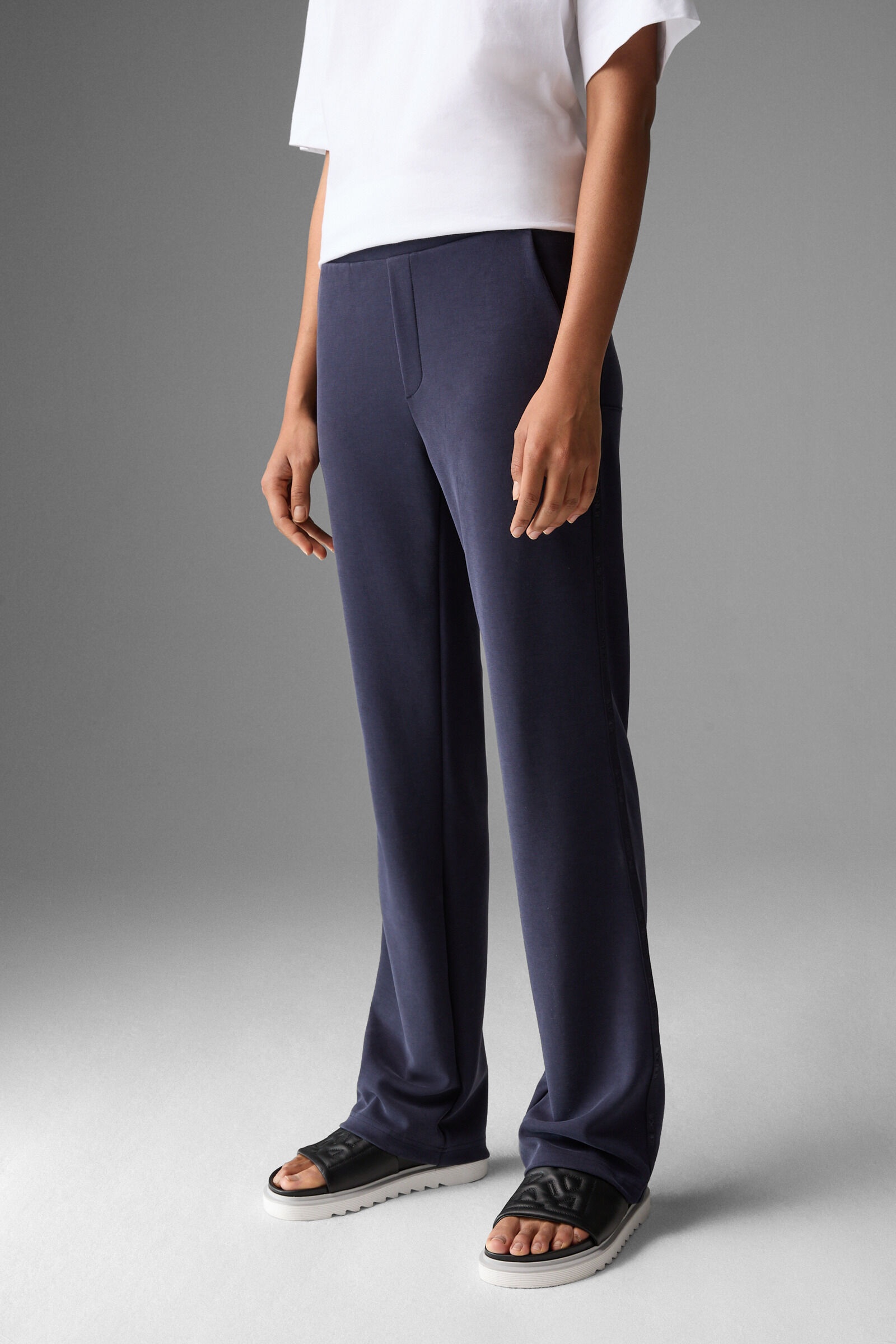 Linna Sweatpants in Navy blue - 2