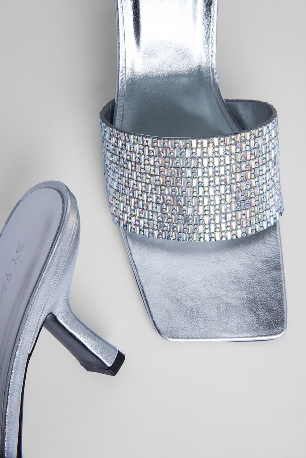Dylan Silver Leather and Crystals - 3
