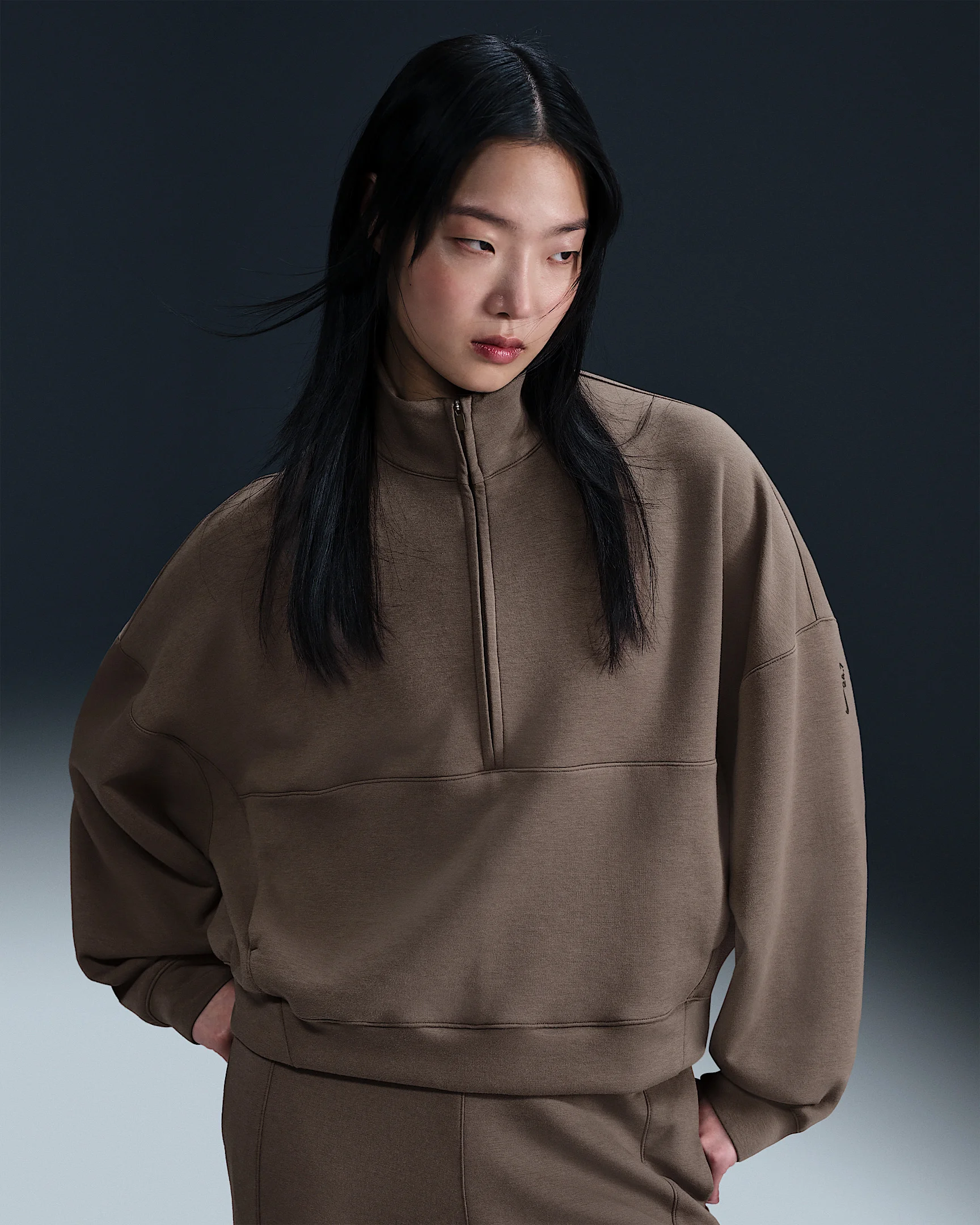 Nike 24.7 ImpossiblySoft Women's Dri-FIT Oversized 1/2-Zip Top - 1