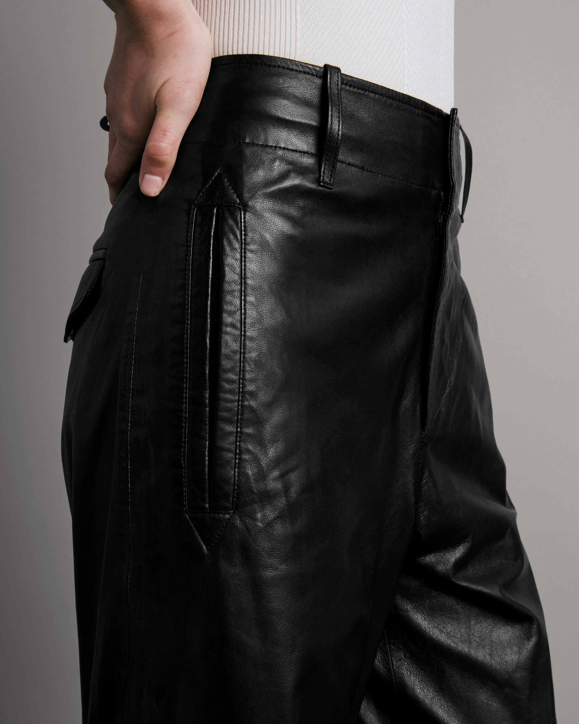 Dylan Leather Pant
Classic Fit Cropped Pant - 6