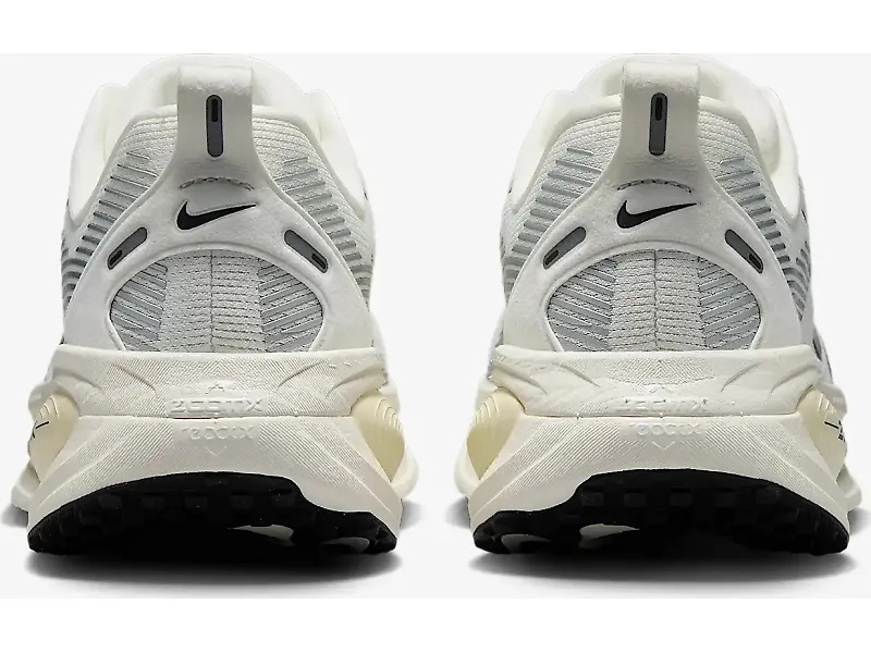 Nike Vomero 18 - 5