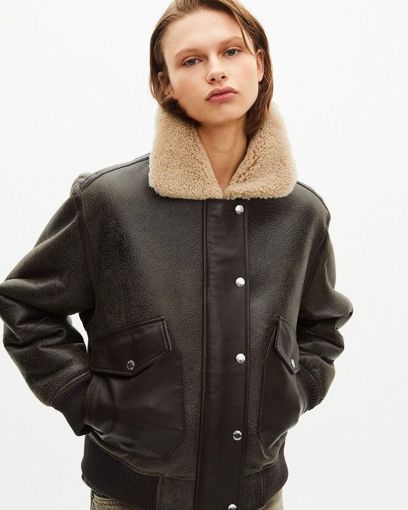 SHORT BROWN WOOLLY SKIN 5