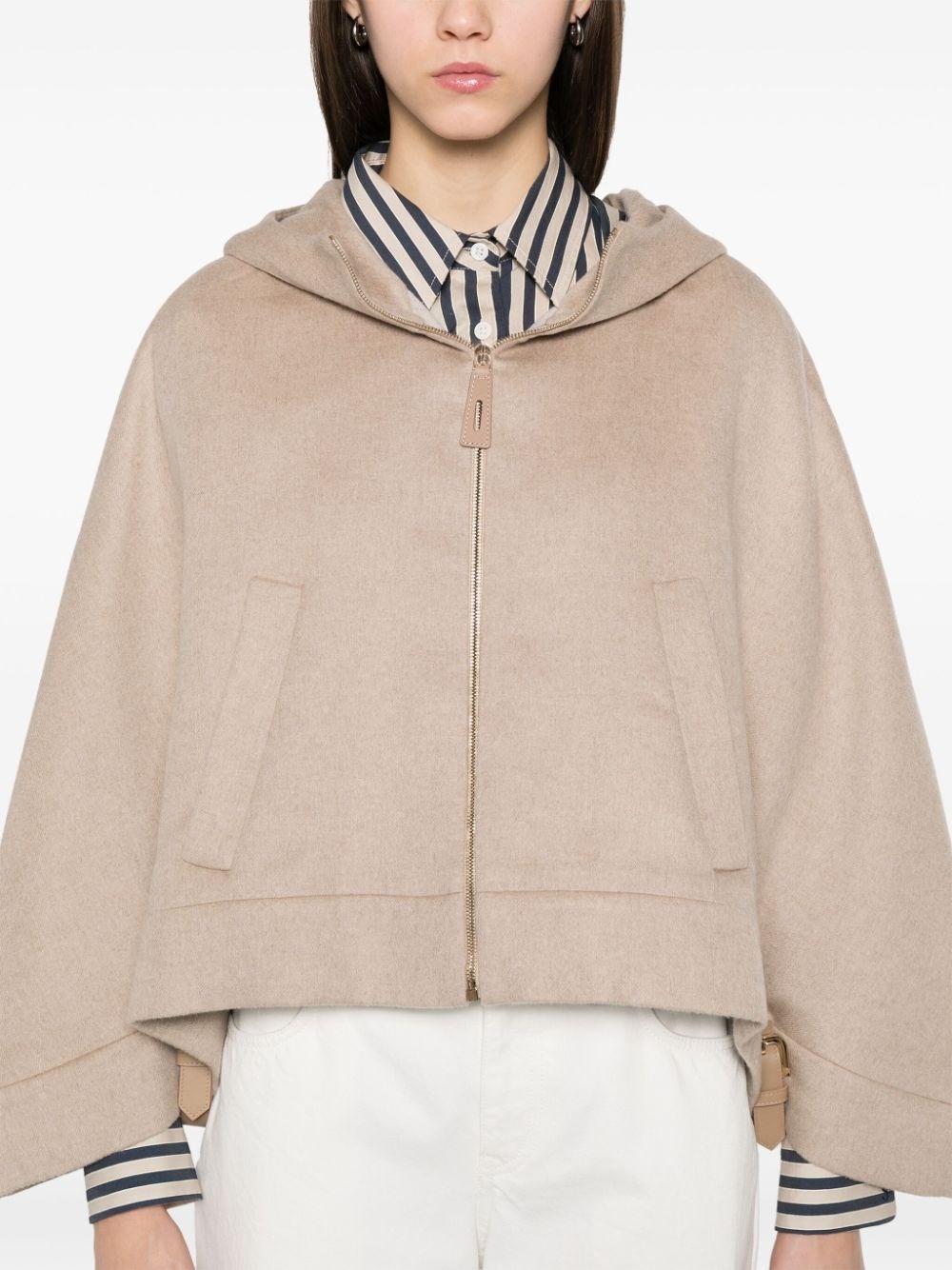 Wool hooded cape - 3