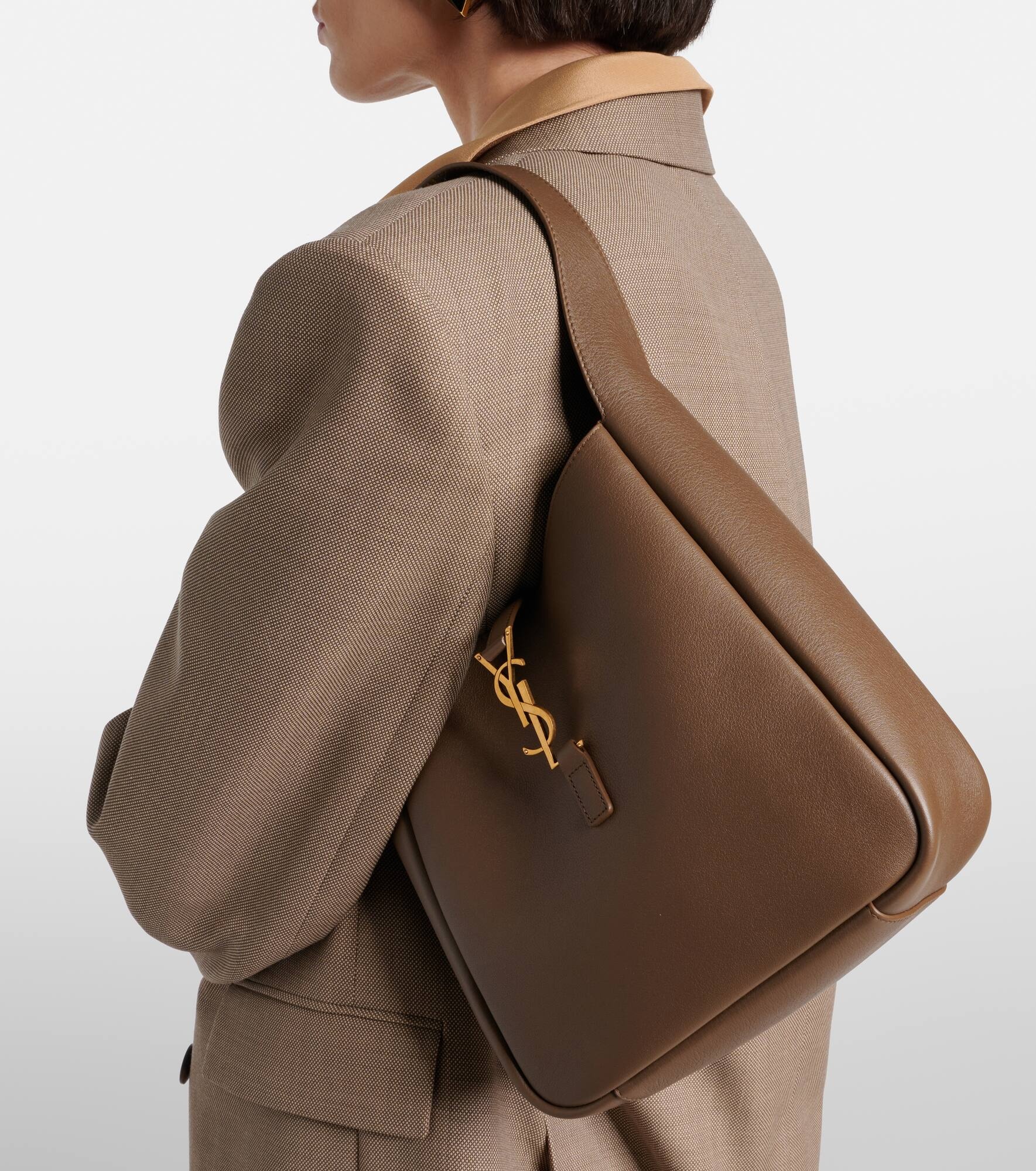 Le 5 à 7 Supple Small leather shoulder bag - 7