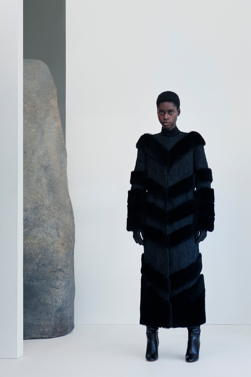 GABRIELA HEARST Hugh Coat in Black Suede with Shearling outlook