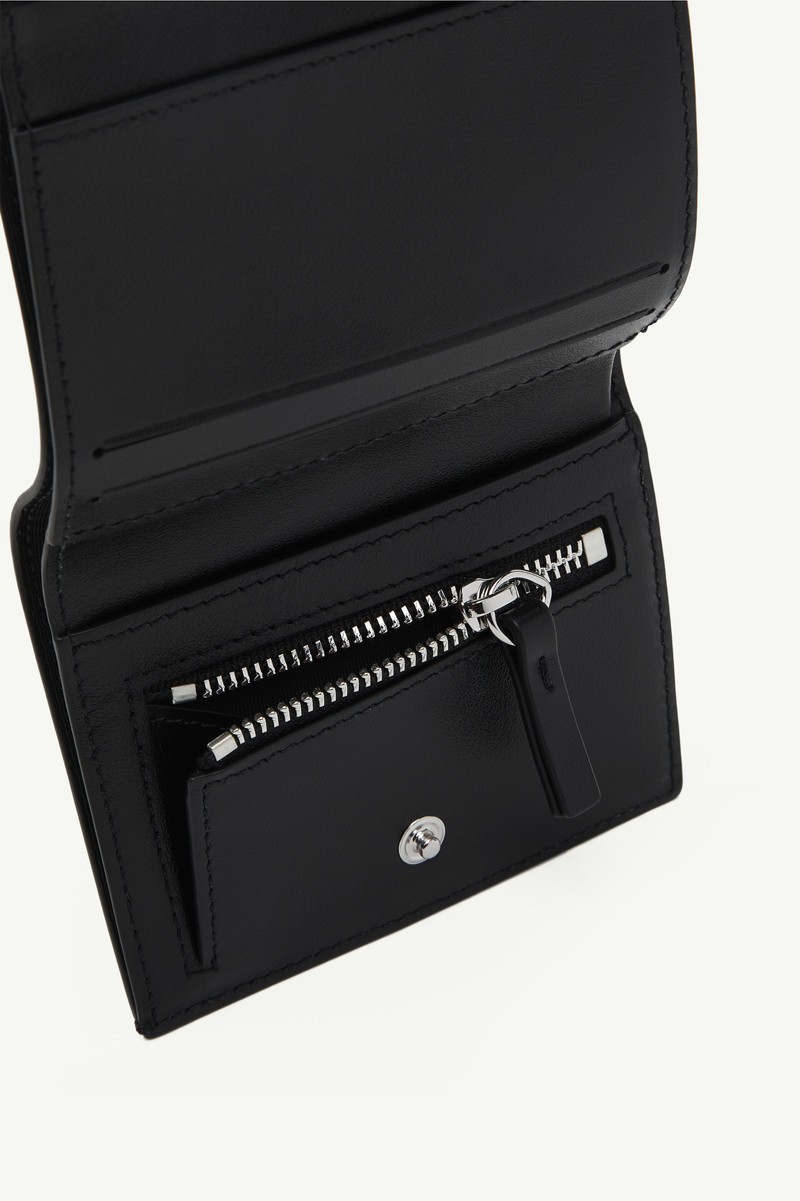 Leather tri-fold wallet 5