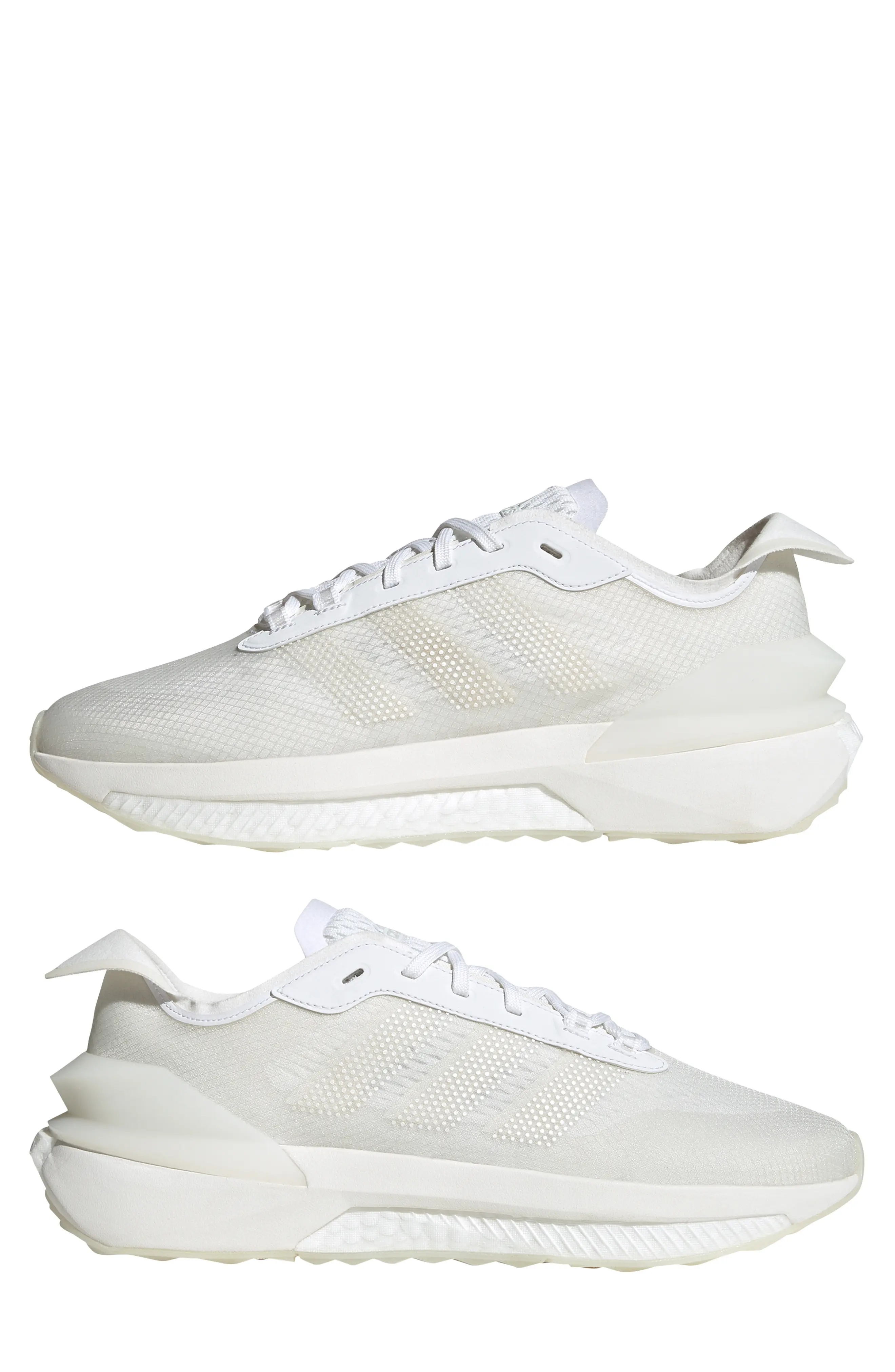 Avryn Sneaker in White/Metallic/Crystal - 9