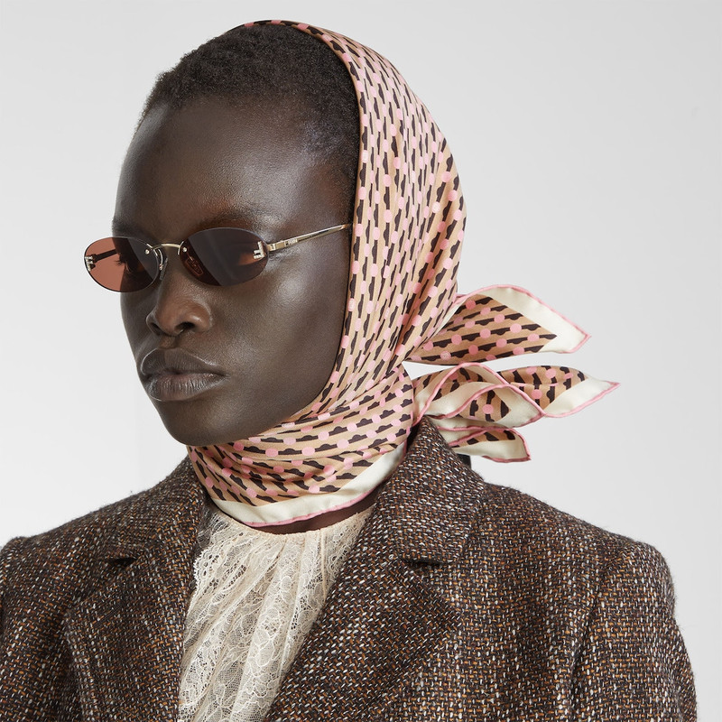 Fendi Foulard 4