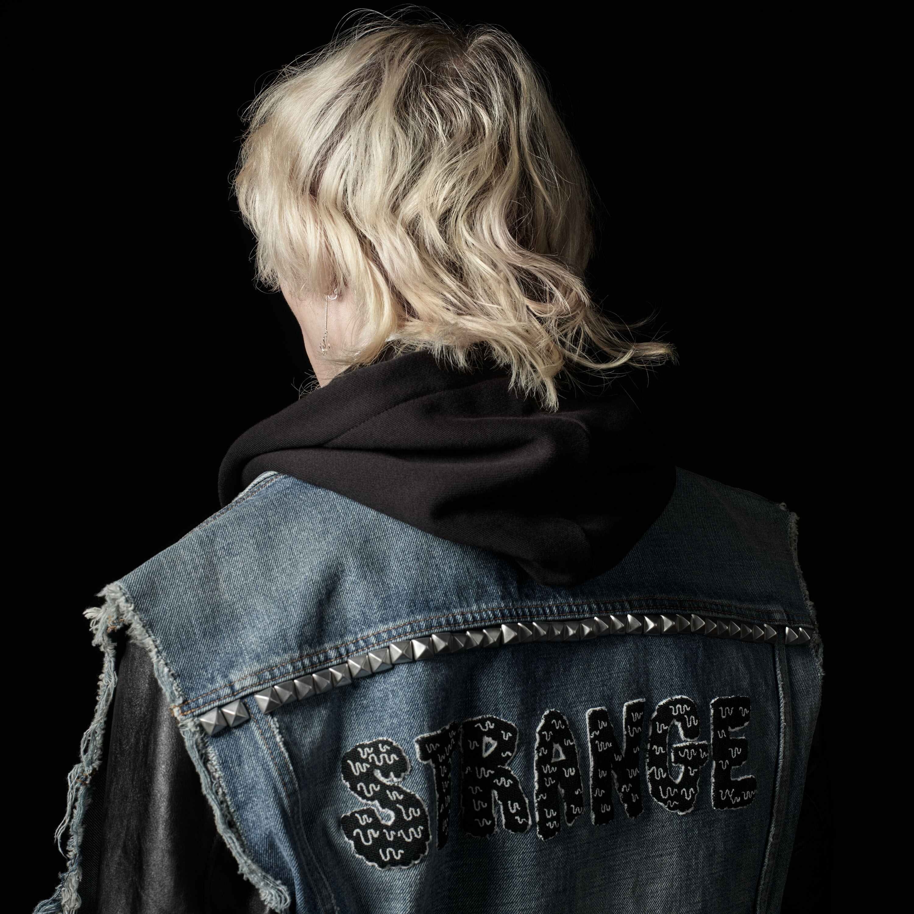 DENIM TRUCKER JACKET WITH ARTIST EMBROIDERY - 4