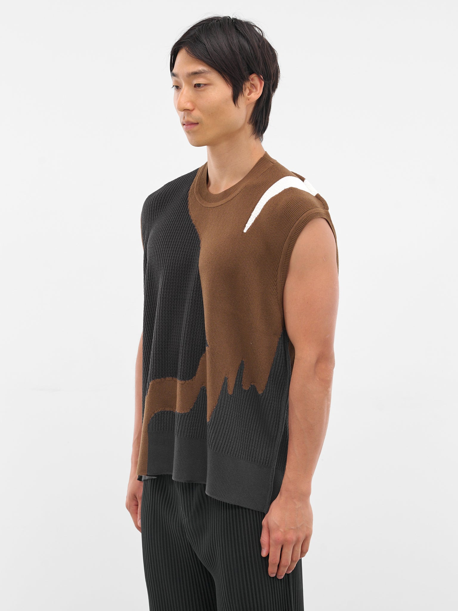 Brown Agate Knit Sweater Vest - 2
