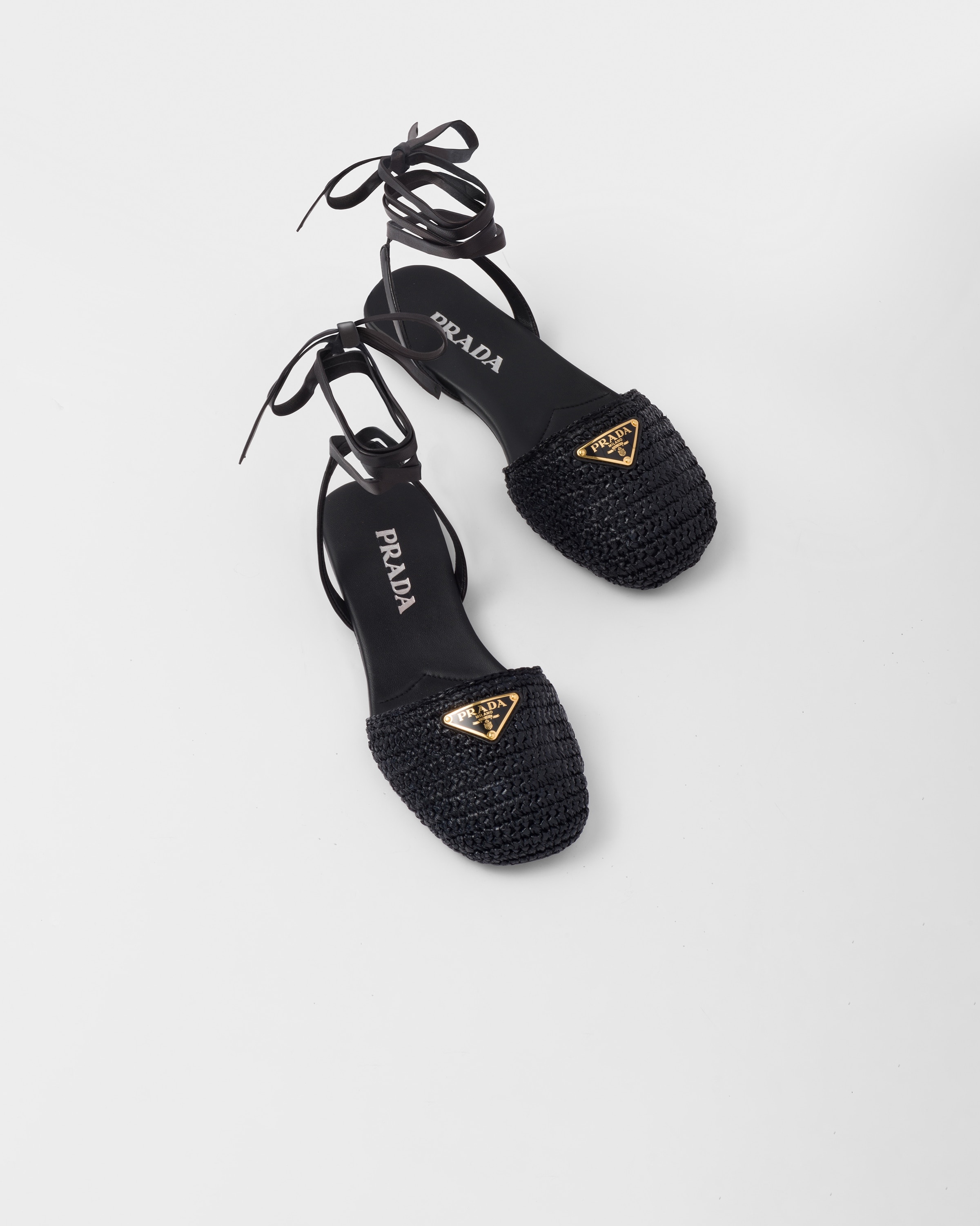 Crochet flat sandals - 4