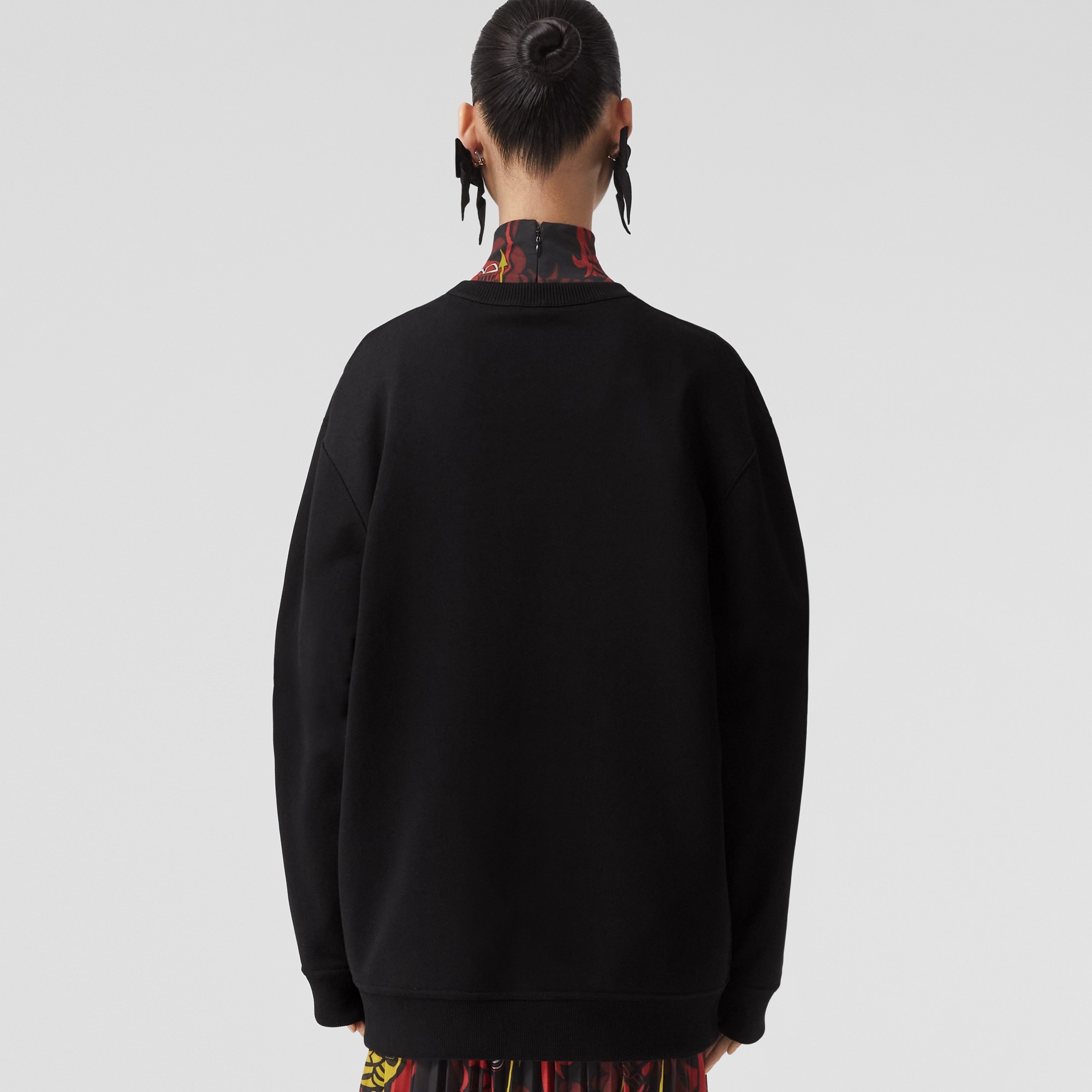 Embroidered Oak Leaf Crest Cotton Sweatshirt - 4
