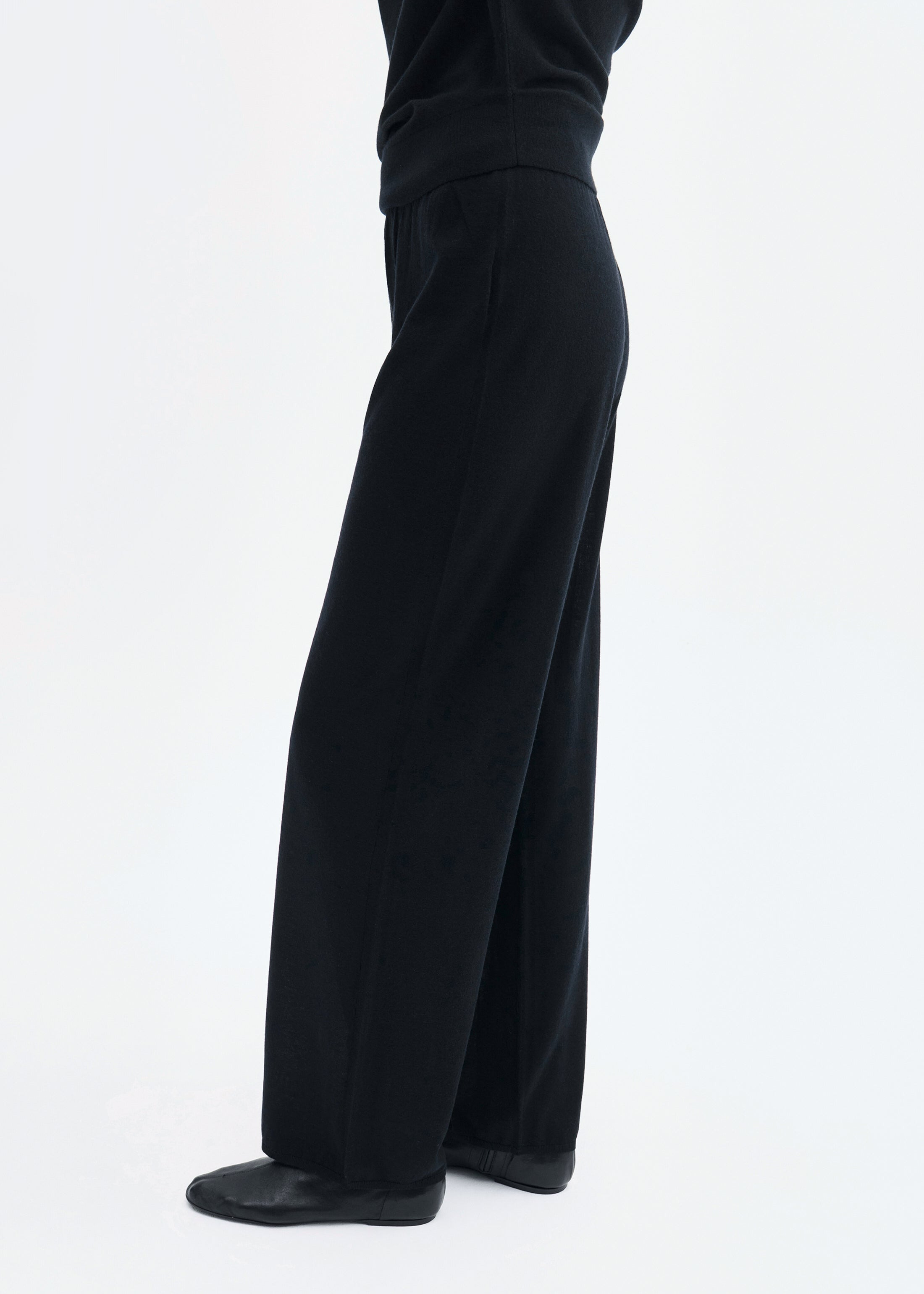 Pull Up Pant in Fine Cashmere - 4