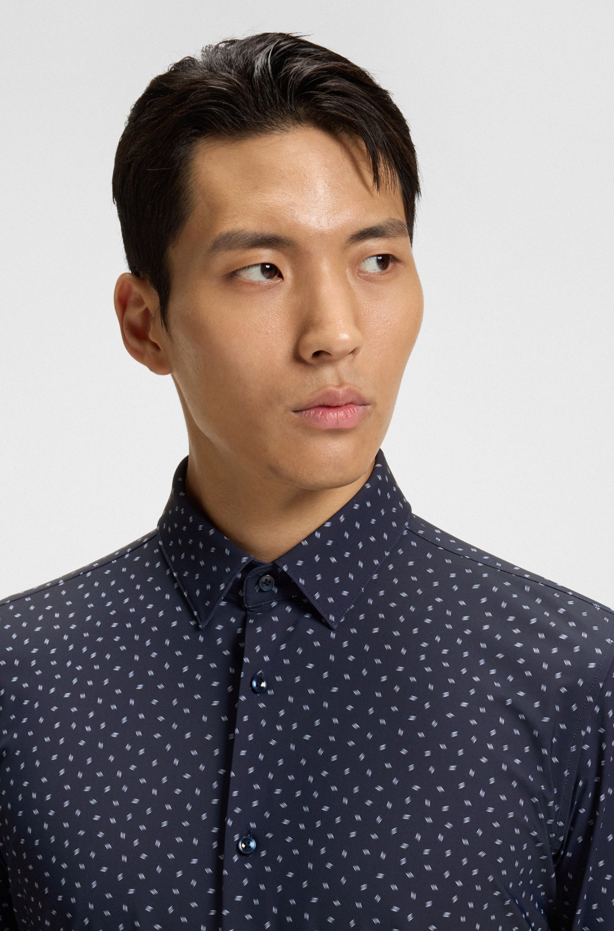 SLIM-FIT SHIRT IN PRINTED PERFORMANCE-STRETCH JERSEY - 3