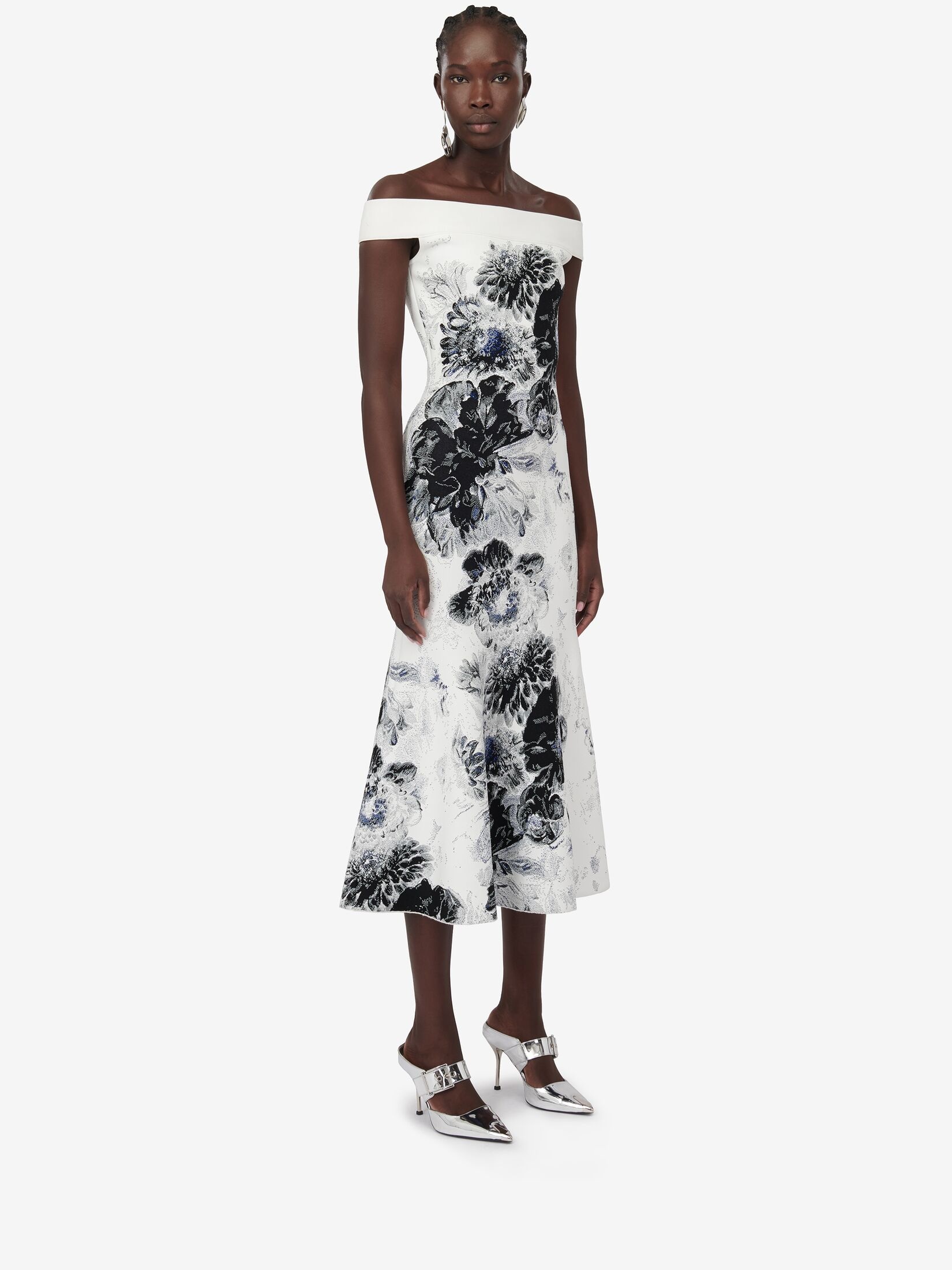Women's Chiaroscuro Jacquard Dress in White/black/blue - 3
