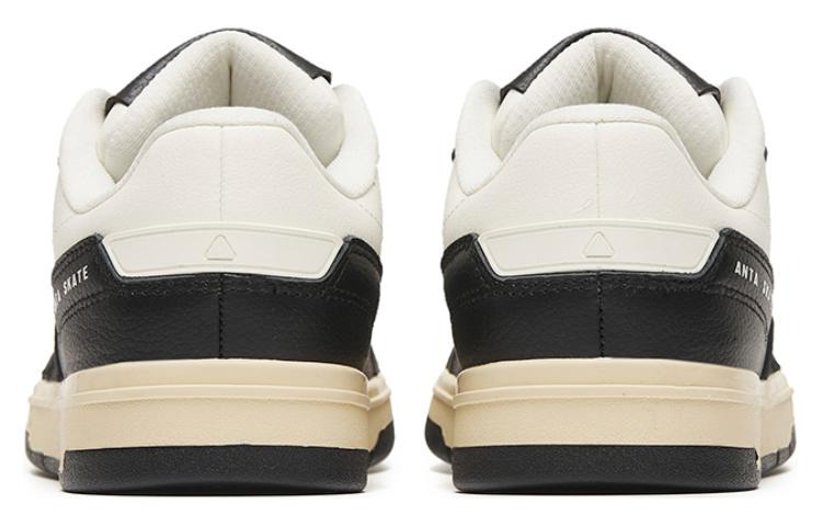 (WMNS) ANTA Lifestyle Low 'Black White' 122248026-1 - 5