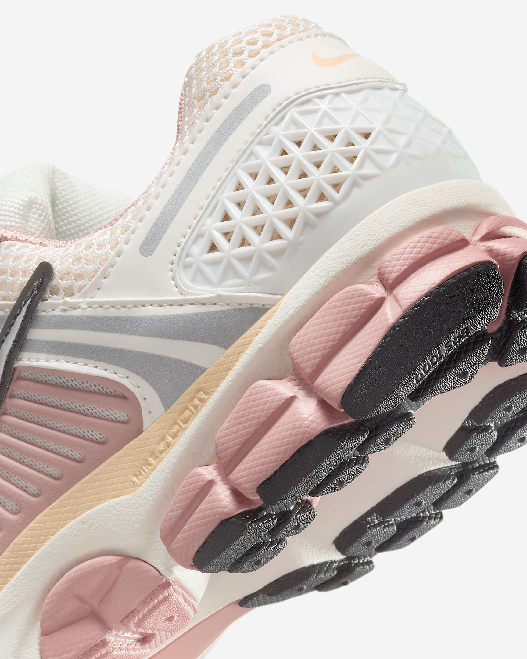 Nike Zoom Vomero 5 Women's Shoes - 8