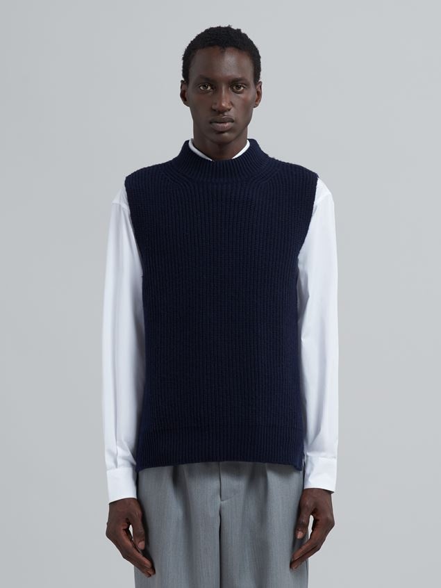 ASYMMETRIC CARDED WOOL VEST - 2
