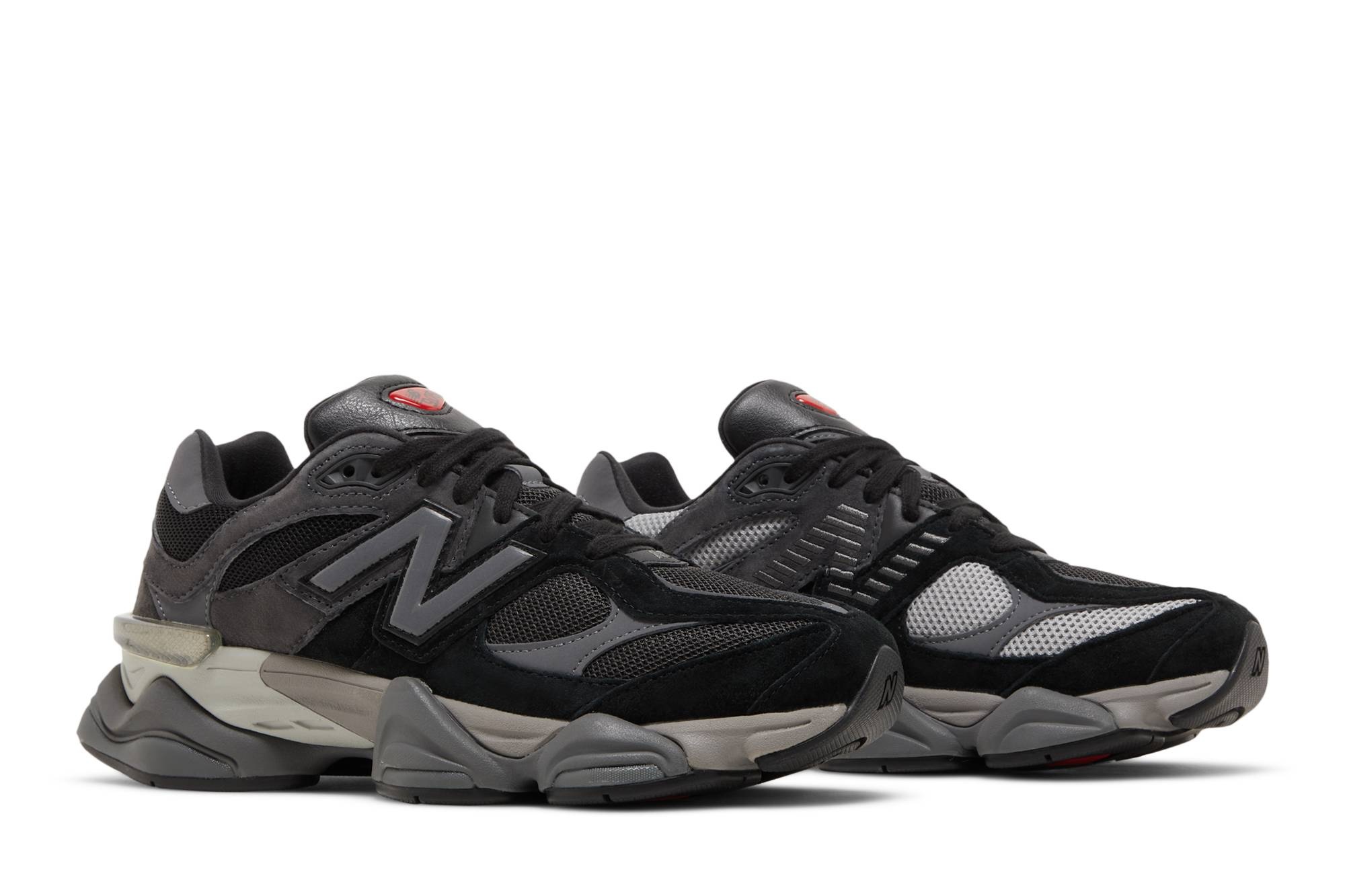 9060 'Black Castlerock' - 8
